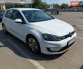 Белый Фольксваген e-Golf, объемом двигателя 0 л и пробегом 130 тыс. км за 7900 $, фото 1 на Automoto.ua