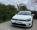 Белый Фольксваген e-Golf, объемом двигателя 0 л и пробегом 88 тыс. км за 10000 $, фото 1 на Automoto.ua