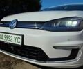 Белый Фольксваген e-Golf, объемом двигателя 0 л и пробегом 158 тыс. км за 9750 $, фото 9 на Automoto.ua