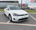 Белый Фольксваген e-Golf, объемом двигателя 0 л и пробегом 140 тыс. км за 7999 $, фото 8 на Automoto.ua