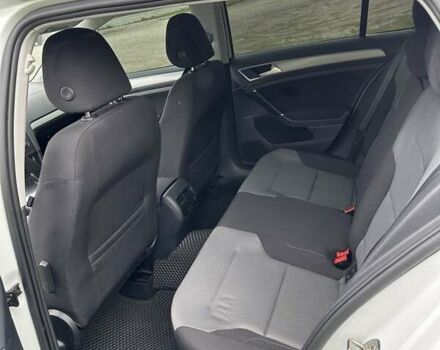 Белый Фольксваген e-Golf, объемом двигателя 0 л и пробегом 68 тыс. км за 8900 $, фото 31 на Automoto.ua