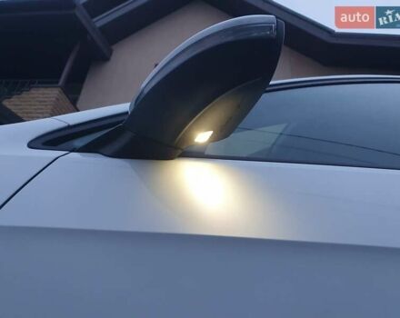 Белый Фольксваген e-Golf, объемом двигателя 0 л и пробегом 130 тыс. км за 8999 $, фото 123 на Automoto.ua