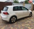 Белый Фольксваген e-Golf, объемом двигателя 0 л и пробегом 128 тыс. км за 8999 $, фото 24 на Automoto.ua
