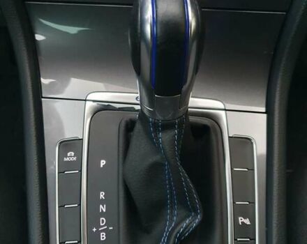 Белый Фольксваген e-Golf, объемом двигателя 0 л и пробегом 130 тыс. км за 8999 $, фото 103 на Automoto.ua