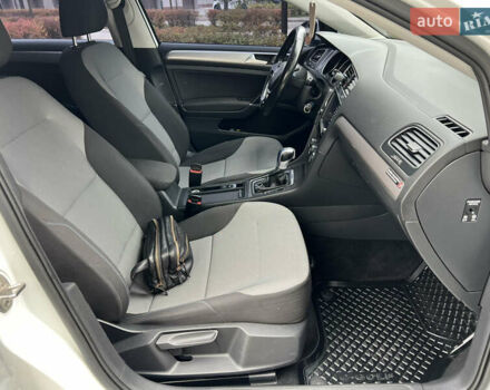 Белый Фольксваген e-Golf, объемом двигателя 0 л и пробегом 142 тыс. км за 7950 $, фото 38 на Automoto.ua
