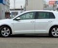 Белый Фольксваген e-Golf, объемом двигателя 0 л и пробегом 97 тыс. км за 9900 $, фото 5 на Automoto.ua