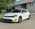 Белый Фольксваген e-Golf, объемом двигателя 0 л и пробегом 115 тыс. км за 9999 $, фото 5 на Automoto.ua