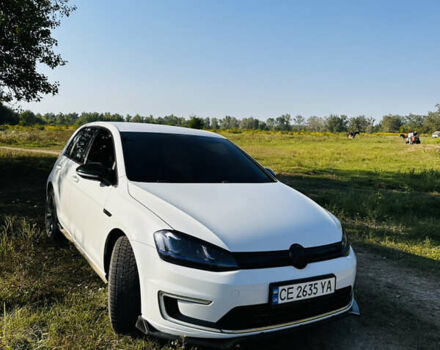Белый Фольксваген e-Golf, объемом двигателя 0 л и пробегом 73 тыс. км за 9300 $, фото 16 на Automoto.ua