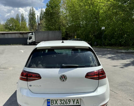 Белый Фольксваген e-Golf, объемом двигателя 0 л и пробегом 95 тыс. км за 8900 $, фото 3 на Automoto.ua