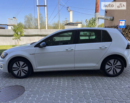 Белый Фольксваген e-Golf, объемом двигателя 0 л и пробегом 102 тыс. км за 9900 $, фото 10 на Automoto.ua