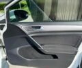 Белый Фольксваген e-Golf, объемом двигателя 0 л и пробегом 132 тыс. км за 7990 $, фото 19 на Automoto.ua