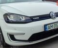 Белый Фольксваген e-Golf, объемом двигателя 0 л и пробегом 197 тыс. км за 8600 $, фото 7 на Automoto.ua