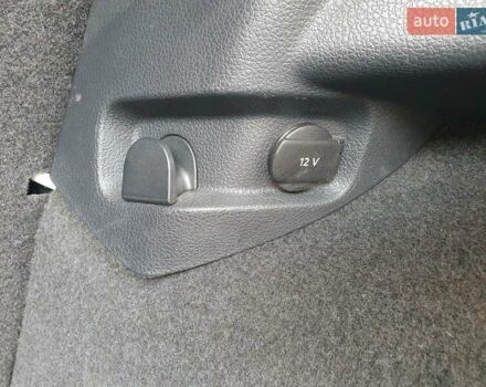 Белый Фольксваген e-Golf, объемом двигателя 0 л и пробегом 128 тыс. км за 8999 $, фото 52 на Automoto.ua