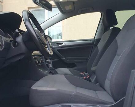 Белый Фольксваген e-Golf, объемом двигателя 0 л и пробегом 130 тыс. км за 8999 $, фото 57 на Automoto.ua