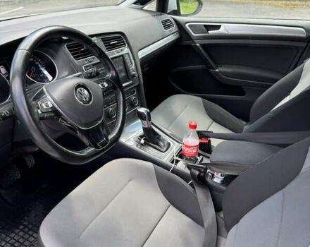 Белый Фольксваген e-Golf, объемом двигателя 0 л и пробегом 95 тыс. км за 8900 $, фото 15 на Automoto.ua