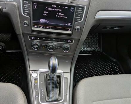 Білий Фольксваген e-Golf, об'ємом двигуна 0 л та пробігом 128 тис. км за 8300 $, фото 14 на Automoto.ua