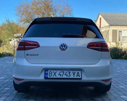 Белый Фольксваген e-Golf, объемом двигателя 0 л и пробегом 118 тыс. км за 9999 $, фото 3 на Automoto.ua