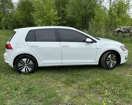 Белый Фольксваген e-Golf, объемом двигателя 0 л и пробегом 68 тыс. км за 8900 $, фото 7 на Automoto.ua