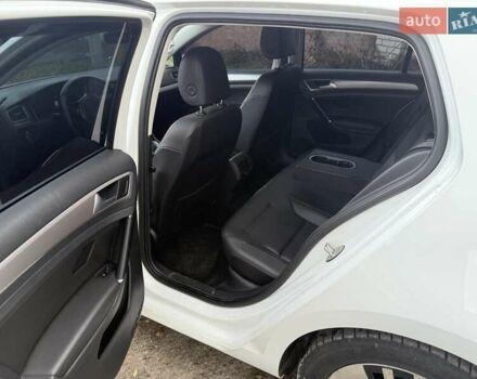 Білий Фольксваген e-Golf, об'ємом двигуна 0 л та пробігом 144 тис. км за 10500 $, фото 10 на Automoto.ua
