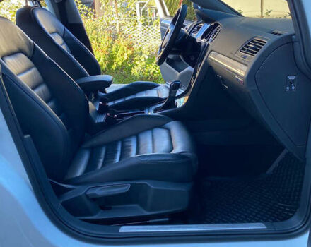 Белый Фольксваген e-Golf, объемом двигателя 0 л и пробегом 118 тыс. км за 9999 $, фото 10 на Automoto.ua