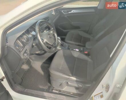 Білий Фольксваген e-Golf, об'ємом двигуна 0 л та пробігом 117 тис. км за 9000 $, фото 9 на Automoto.ua