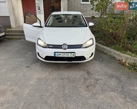 Белый Фольксваген e-Golf, объемом двигателя 0 л и пробегом 135 тыс. км за 8000 $, фото 13 на Automoto.ua