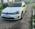 Белый Фольксваген e-Golf, объемом двигателя 0 л и пробегом 198 тыс. км за 8500 $, фото 2 на Automoto.ua