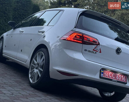 Белый Фольксваген e-Golf, объемом двигателя 0 л и пробегом 109 тыс. км за 8500 $, фото 10 на Automoto.ua