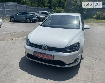 Білий Фольксваген e-Golf, об'ємом двигуна 0 л та пробігом 169 тис. км за 9500 $, фото 1 на Automoto.ua