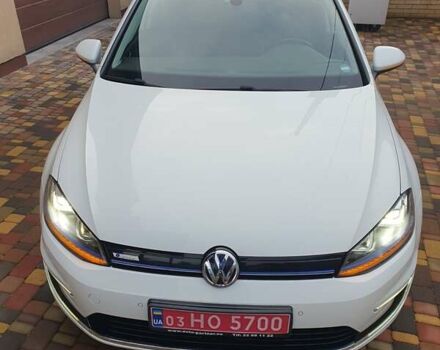 Белый Фольксваген e-Golf, объемом двигателя 0 л и пробегом 130 тыс. км за 8999 $, фото 4 на Automoto.ua