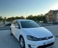 Белый Фольксваген e-Golf, объемом двигателя 0 л и пробегом 140 тыс. км за 9000 $, фото 1 на Automoto.ua