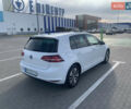 Белый Фольксваген e-Golf, объемом двигателя 0 л и пробегом 112 тыс. км за 10999 $, фото 6 на Automoto.ua