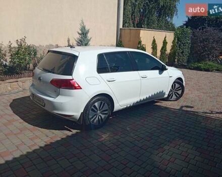 Белый Фольксваген e-Golf, объемом двигателя 0 л и пробегом 125 тыс. км за 8555 $, фото 5 на Automoto.ua