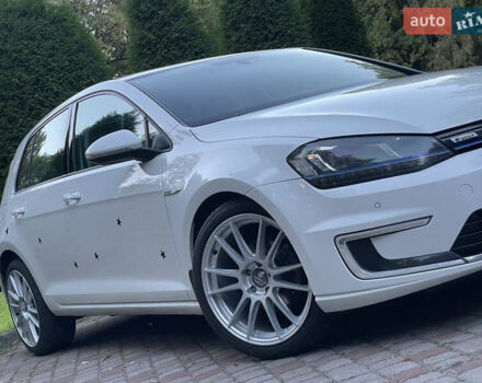 Белый Фольксваген e-Golf, объемом двигателя 0 л и пробегом 109 тыс. км за 8500 $, фото 16 на Automoto.ua