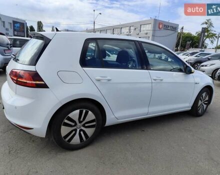 Білий Фольксваген e-Golf, об'ємом двигуна 0 л та пробігом 104 тис. км за 9199 $, фото 4 на Automoto.ua