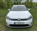 Белый Фольксваген e-Golf, объемом двигателя 0 л и пробегом 68 тыс. км за 8900 $, фото 1 на Automoto.ua