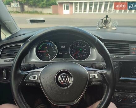 Білий Фольксваген e-Golf, об'ємом двигуна 0 л та пробігом 117 тис. км за 9000 $, фото 5 на Automoto.ua