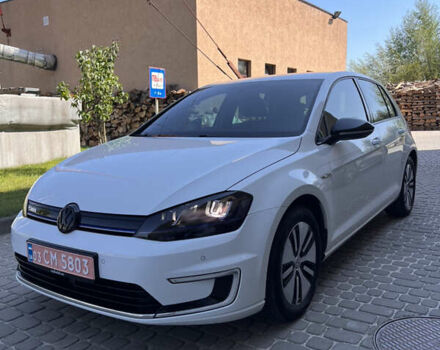 Белый Фольксваген e-Golf, объемом двигателя 0 л и пробегом 102 тыс. км за 9900 $, фото 5 на Automoto.ua