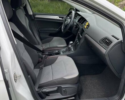 Белый Фольксваген e-Golf, объемом двигателя 0 л и пробегом 68 тыс. км за 8900 $, фото 30 на Automoto.ua