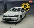 Белый Фольксваген e-Golf, объемом двигателя 0 л и пробегом 130 тыс. км за 11600 $, фото 2 на Automoto.ua