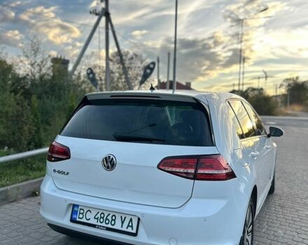 Белый Фольксваген e-Golf, объемом двигателя 0 л и пробегом 156 тыс. км за 8600 $, фото 1 на Automoto.ua