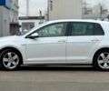 Белый Фольксваген e-Golf, объемом двигателя 0 л и пробегом 97 тыс. км за 9600 $, фото 5 на Automoto.ua