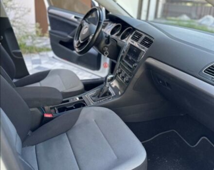 Белый Фольксваген e-Golf, объемом двигателя 0 л и пробегом 106 тыс. км за 10400 $, фото 10 на Automoto.ua