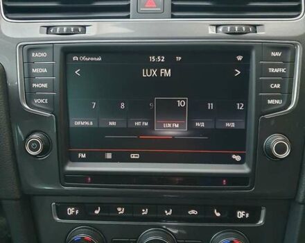 Белый Фольксваген e-Golf, объемом двигателя 0 л и пробегом 130 тыс. км за 8999 $, фото 97 на Automoto.ua