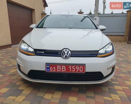 Белый Фольксваген e-Golf, объемом двигателя 0 л и пробегом 128 тыс. км за 8999 $, фото 30 на Automoto.ua