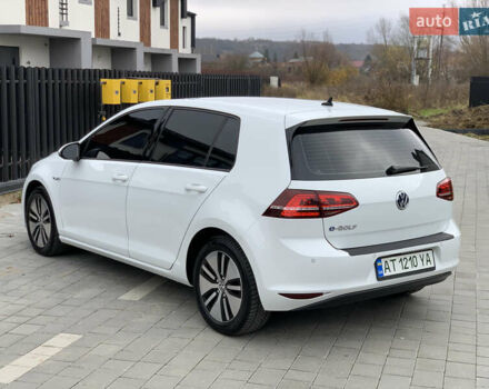 Белый Фольксваген e-Golf, объемом двигателя 0 л и пробегом 142 тыс. км за 8100 $, фото 42 на Automoto.ua