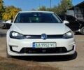 Белый Фольксваген e-Golf, объемом двигателя 0 л и пробегом 158 тыс. км за 9750 $, фото 1 на Automoto.ua