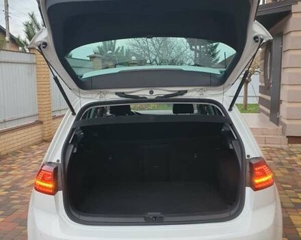 Белый Фольксваген e-Golf, объемом двигателя 0 л и пробегом 130 тыс. км за 8999 $, фото 39 на Automoto.ua