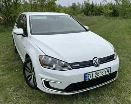 Белый Фольксваген e-Golf, объемом двигателя 0 л и пробегом 68 тыс. км за 8900 $, фото 2 на Automoto.ua