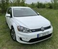Белый Фольксваген e-Golf, объемом двигателя 0 л и пробегом 68 тыс. км за 8900 $, фото 2 на Automoto.ua